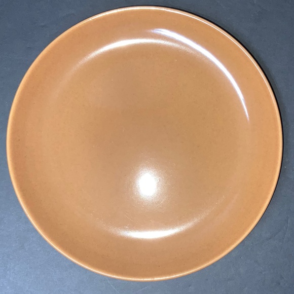 Set of 2 Russel Wright Iroquois Coral Dinner Plates in Excellent Condition - Picture 1 of 3